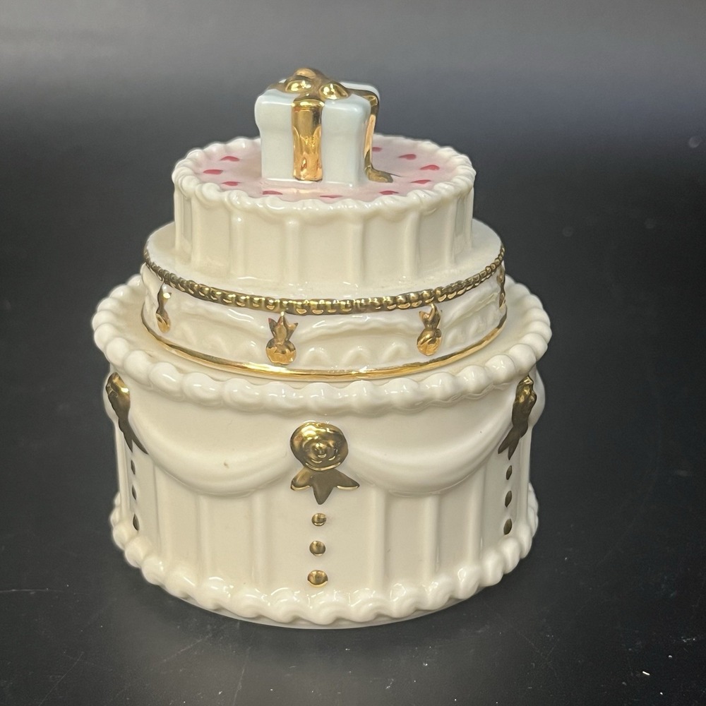 Lenox China Treasures Birthday Cake Trinket Box Gold Trim Ivory Porcelain Lid